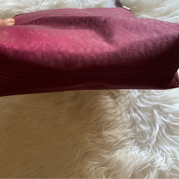 NWT Michael Kors Maroon and Tan Messenger Bag - Picture 2 of 7